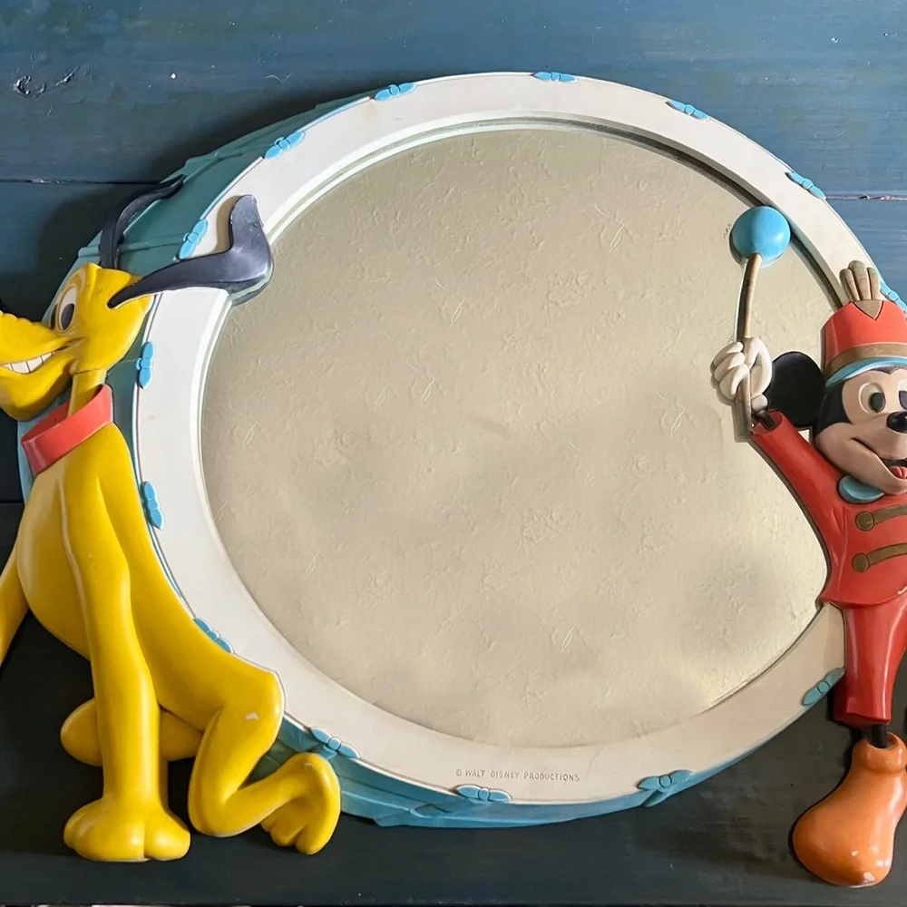 Vintage *RARE* Disney mirror. One owner—Pluto & Mickey 25”x20”—heavy duty!